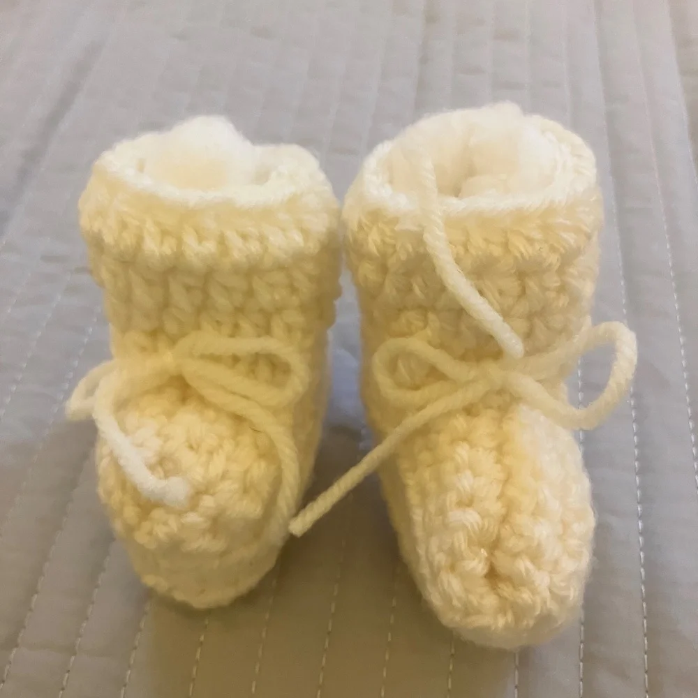 NWOT - Handmade Baby Booties Ivory w/Ivory Ribbon Ties - Size 0-2 Months